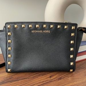 Michael Kors Selma Crossbody Bag